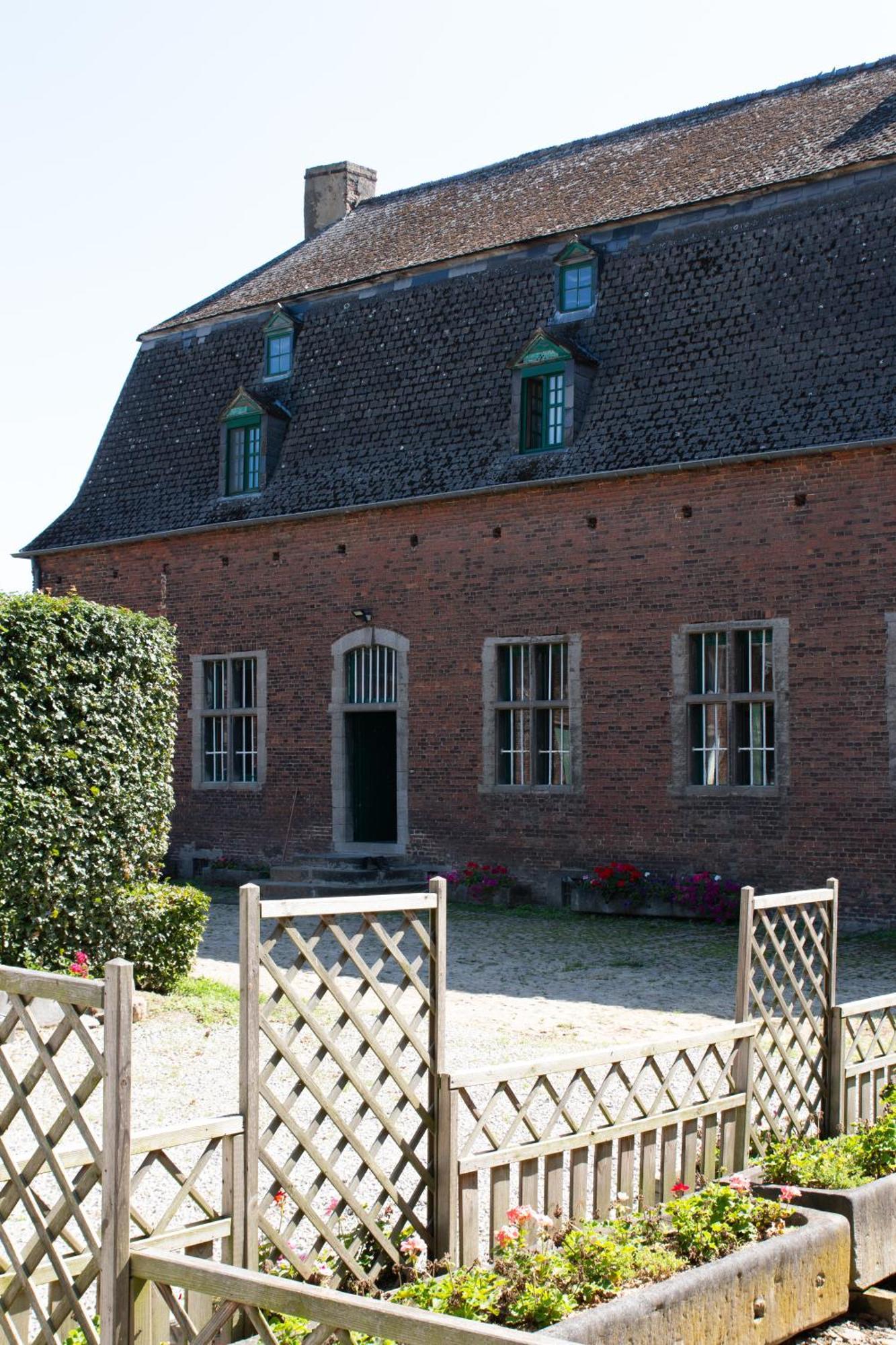 B&B La Ferme De L'Hoste Вавр Екстериор снимка